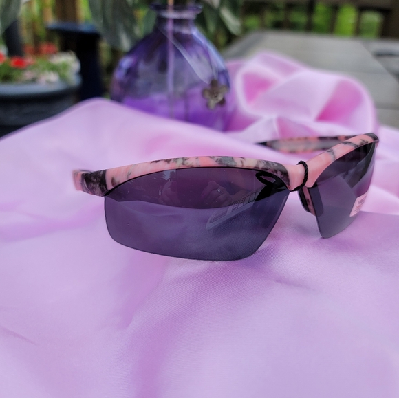 Pink Patterned Sunglasses - Picture 4 of 6